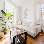 Apartment Alfama Retreat 4br With Breathtaking River Views Lisbon