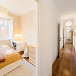 Alfama Retreat 4br With Breathtaking River Views Lisbon