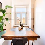 Alfama Retreat 4br With Breathtaking River Views * Lisbon