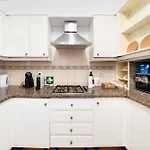 Alfama Retreat 4br With Breathtaking River Views Apartment