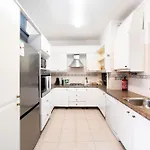 Alfama Retreat 4br With Breathtaking River Views Lisbon
