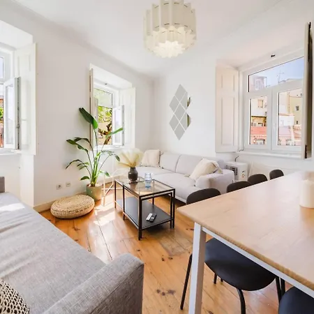 Alfama Retreat 4br With Breathtaking River Views ליסבון