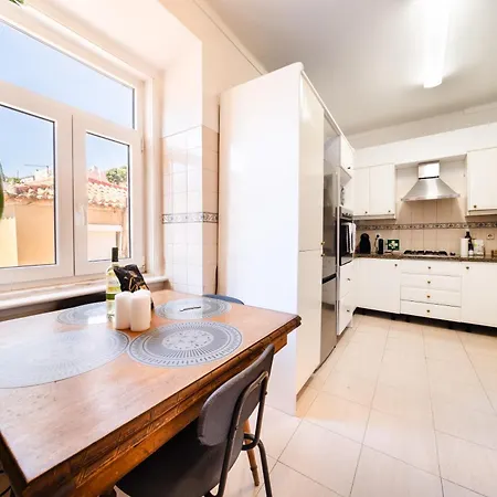 Appartement Alfama 4Br Retreat With River Views Wac Lisboa