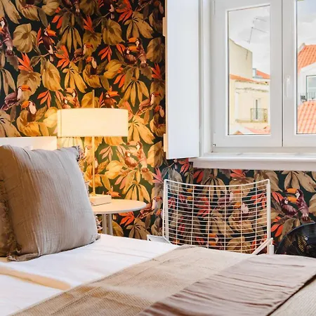 Alfama 4Br Retreat With River Views Wac