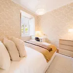 Apartamento Alfama Retreat 4br With Breathtaking River Views Lisboa